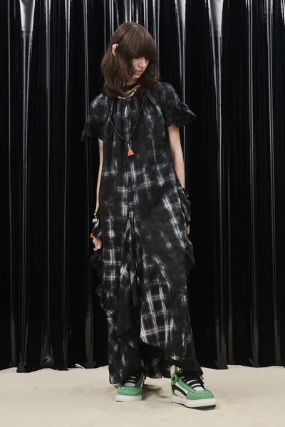 Look 5
